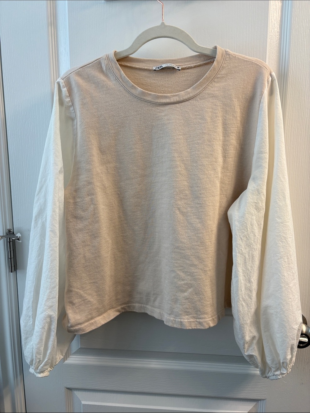 Zara Two-Tone Crewneck Sweater in Beige and Cream